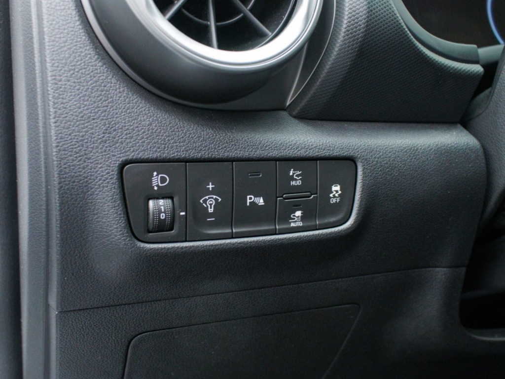 HYUNDAI-KONA-EV Premium 64 kWh   Private lease ?449 pm
