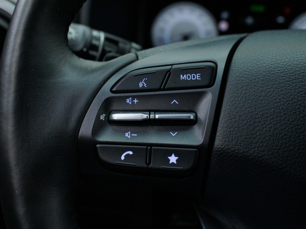 HYUNDAI-KONA-EV Premium 64 kWh   Private lease ?449 pm