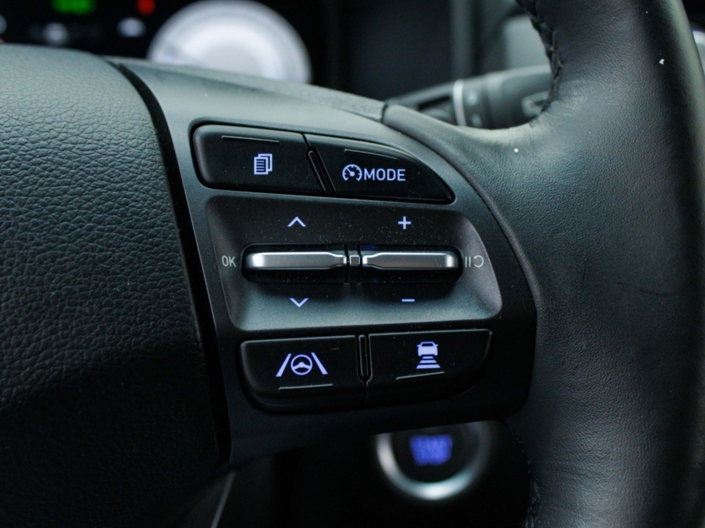 HYUNDAI-KONA-EV Premium 64 kWh   Private lease ?449 pm