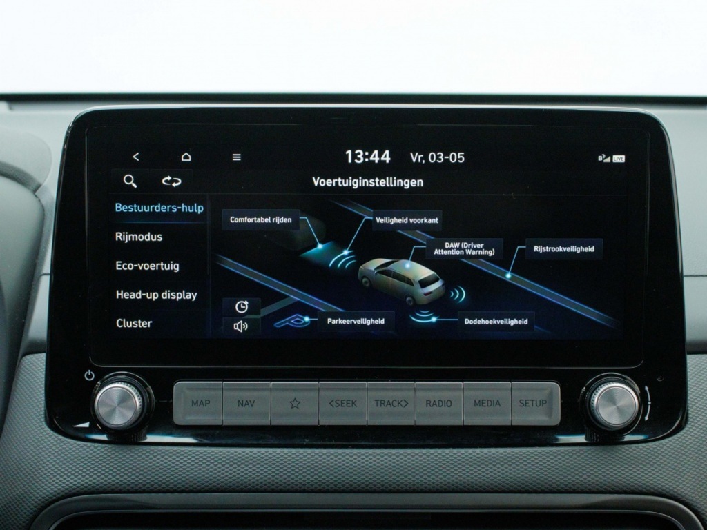 HYUNDAI-KONA-EV Premium 64 kWh   Private lease ?449 pm