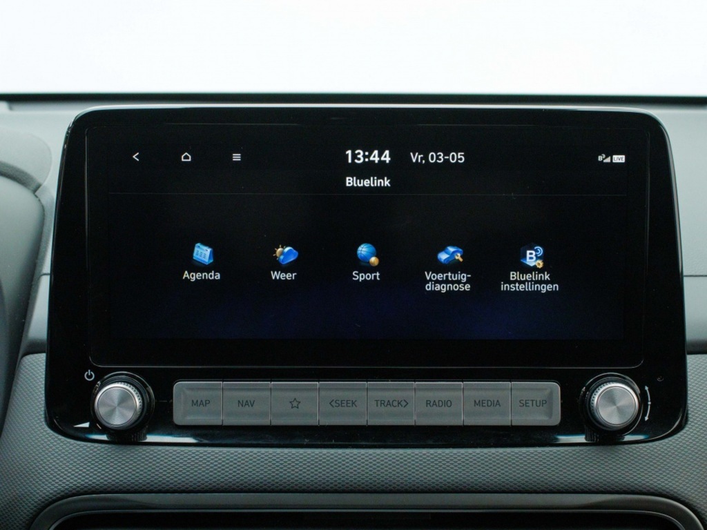 HYUNDAI-KONA-EV Premium 64 kWh   Private lease ?449 pm