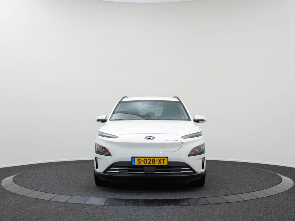 HYUNDAI-KONA-EV Fashion 64 kWh   DEMO   Private Lease 429 p/m