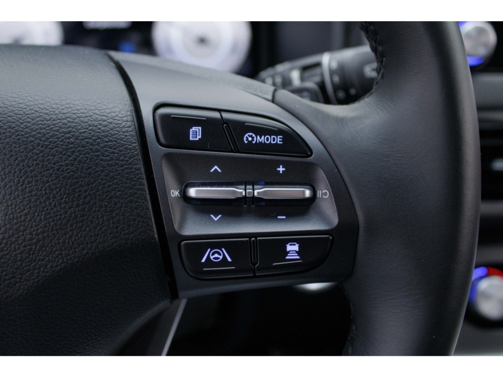 HYUNDAI-KONA-EV Fashion 64 kWh   DEMO   Private Lease 429 p/m