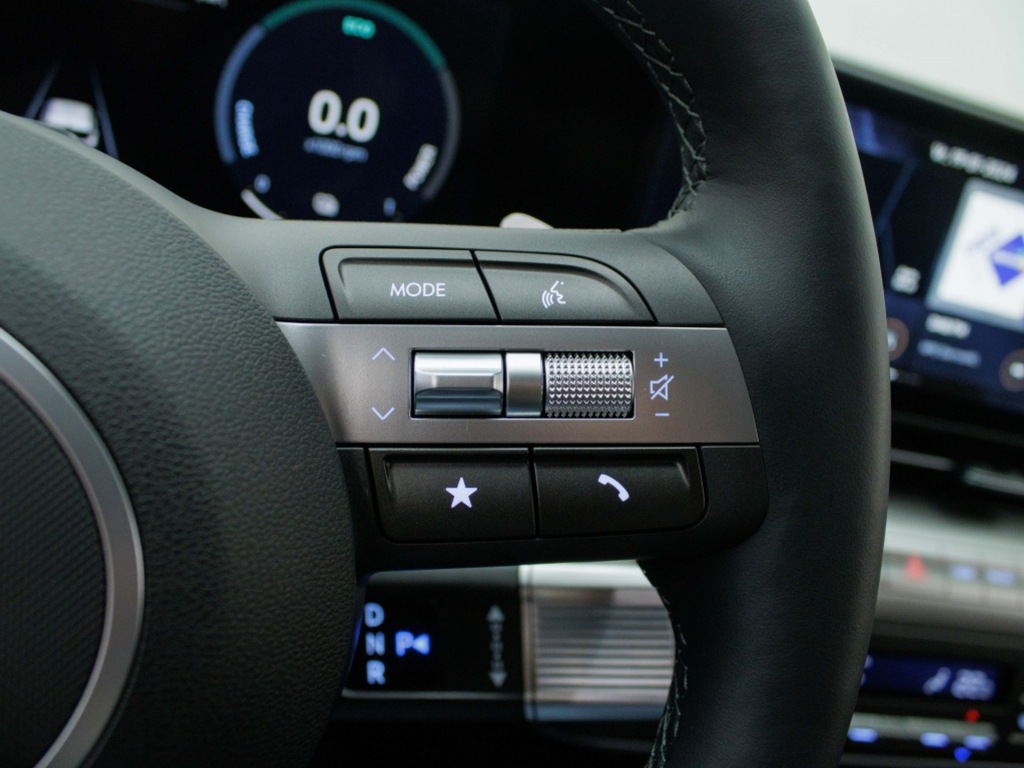 HYUNDAI-KONA-1.6 GDI HEV Comfort Smart   DEMO