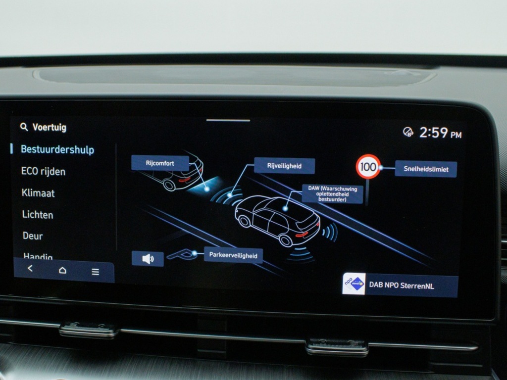 HYUNDAI-KONA-1.6 GDI HEV Comfort Smart   DEMO