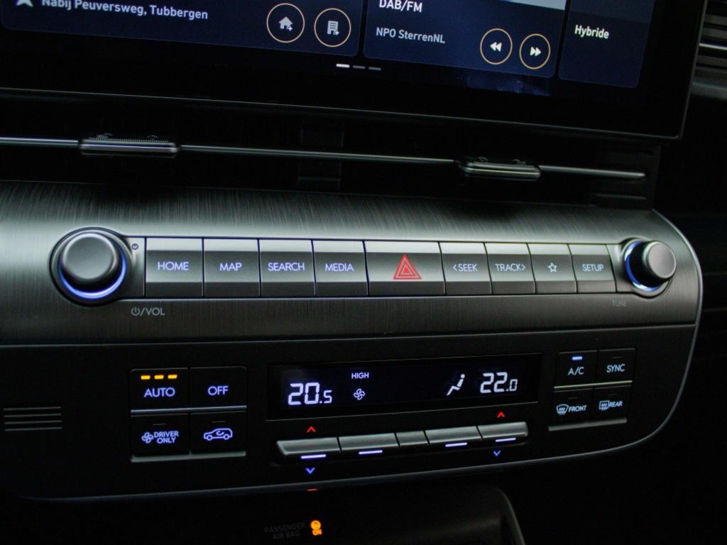 HYUNDAI-KONA-1.6 GDI HEV Comfort Smart   DEMO