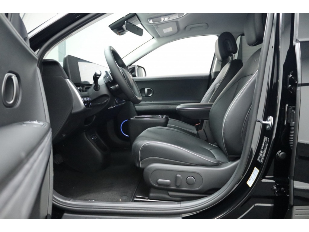 HYUNDAI-IONIQ 5-Connect+ 84 kWh Nieuw model Camera Navigatie Stoelverwarmi