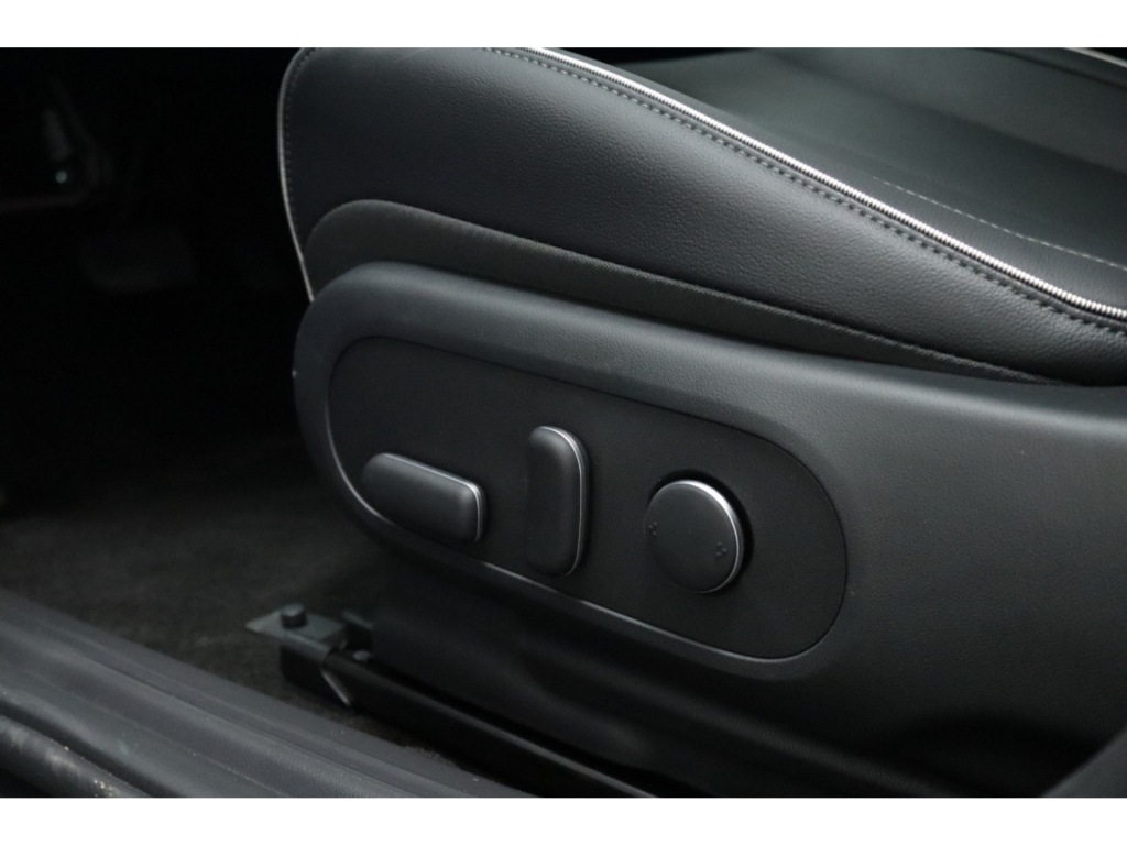 HYUNDAI-IONIQ 5-Connect+ 84 kWh Nieuw model Camera Navigatie Stoelverwarmi