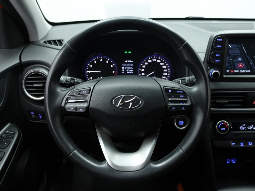 HYUNDAI-KONA-1.0T Fashion   Head-up display   Navi   Premium Audio   Camera