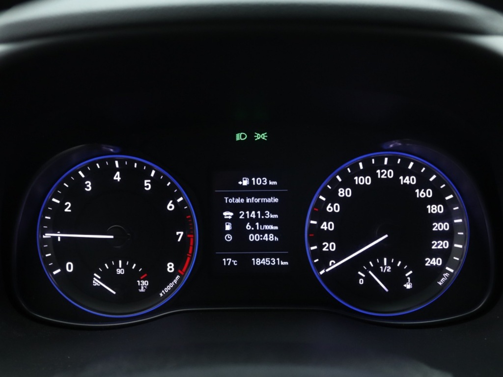 HYUNDAI-KONA-1.0T Fashion   Head-up display   Navi   Premium Audio   Camera