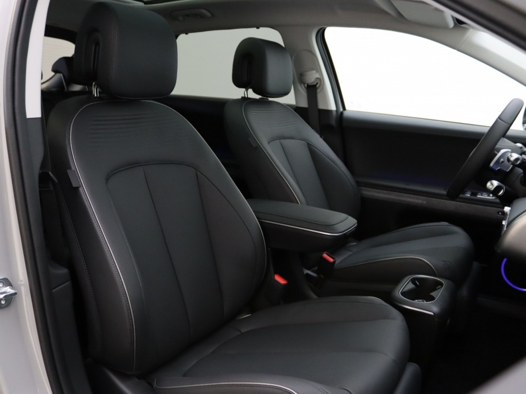 HYUNDAI-IONIQ 5-77 kWh 4WD Lounge Vision Panoramadak PL 659 pm