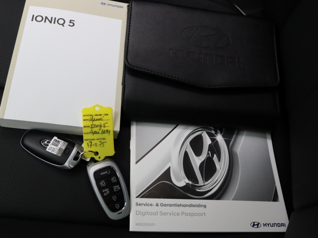 HYUNDAI-IONIQ 5-77 kWh 4WD Lounge Vision Panoramadak PL 659 pm