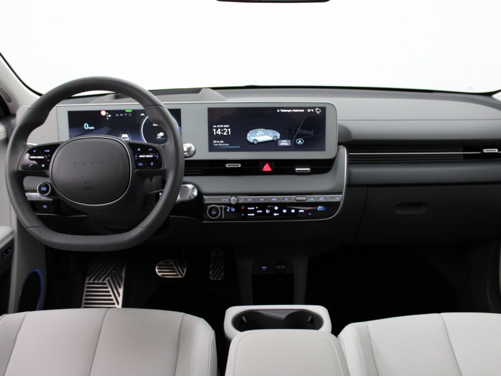 HYUNDAI-IONIQ 5-77 kWh Lounge RWD DEMO Private lease 699 p.m.