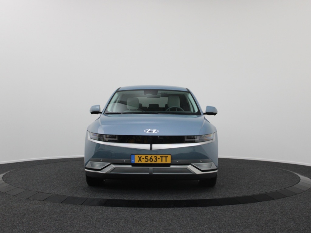 HYUNDAI-IONIQ 5-77 kWh Lounge RWD DEMO Private lease 699 p.m.