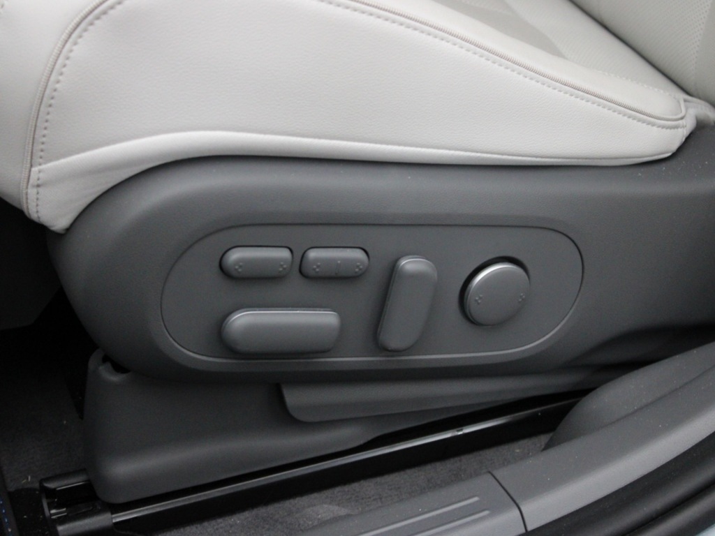 HYUNDAI-IONIQ 5-77 kWh Lounge RWD DEMO Private lease 699 p.m.