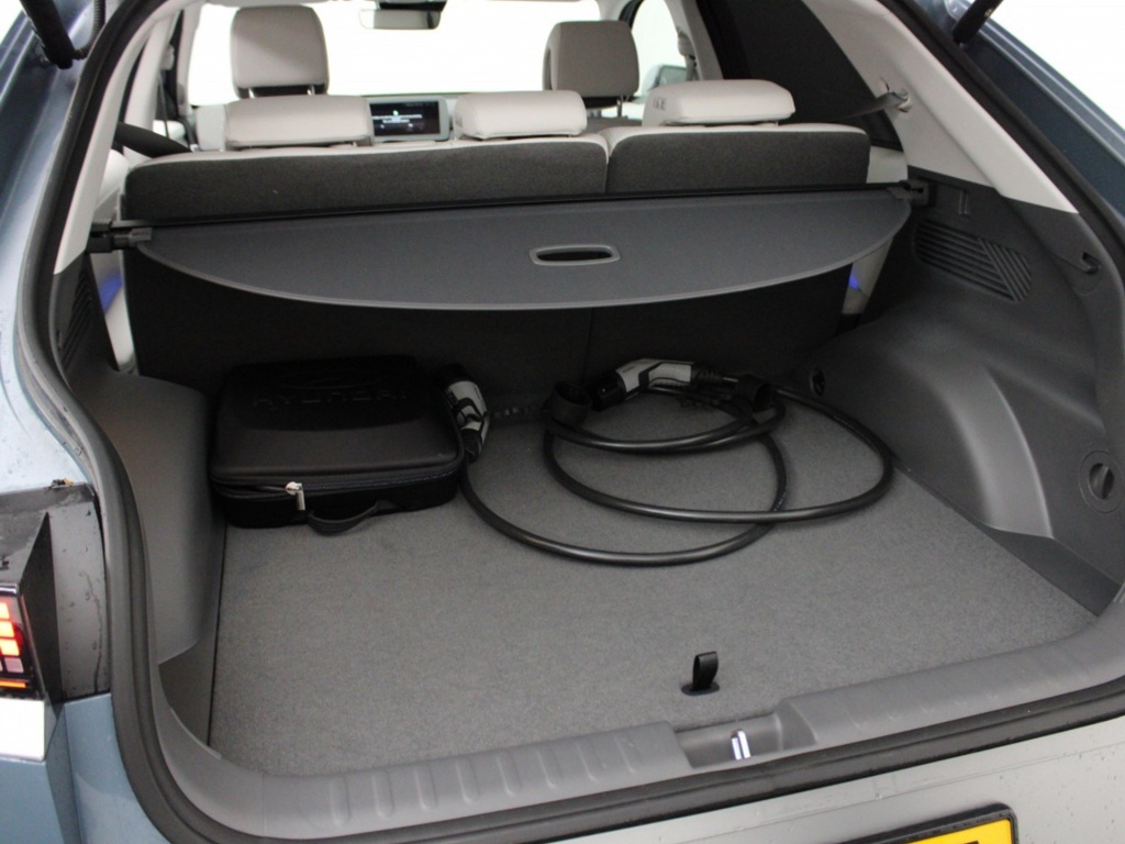 HYUNDAI-IONIQ 5-77 kWh Lounge RWD DEMO Private lease 699 p.m.