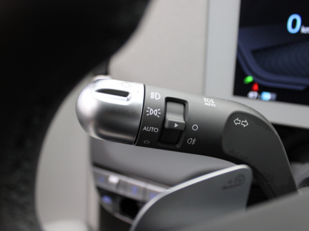 HYUNDAI-IONIQ 5-77 kWh Lounge RWD DEMO Private lease 699 p.m.
