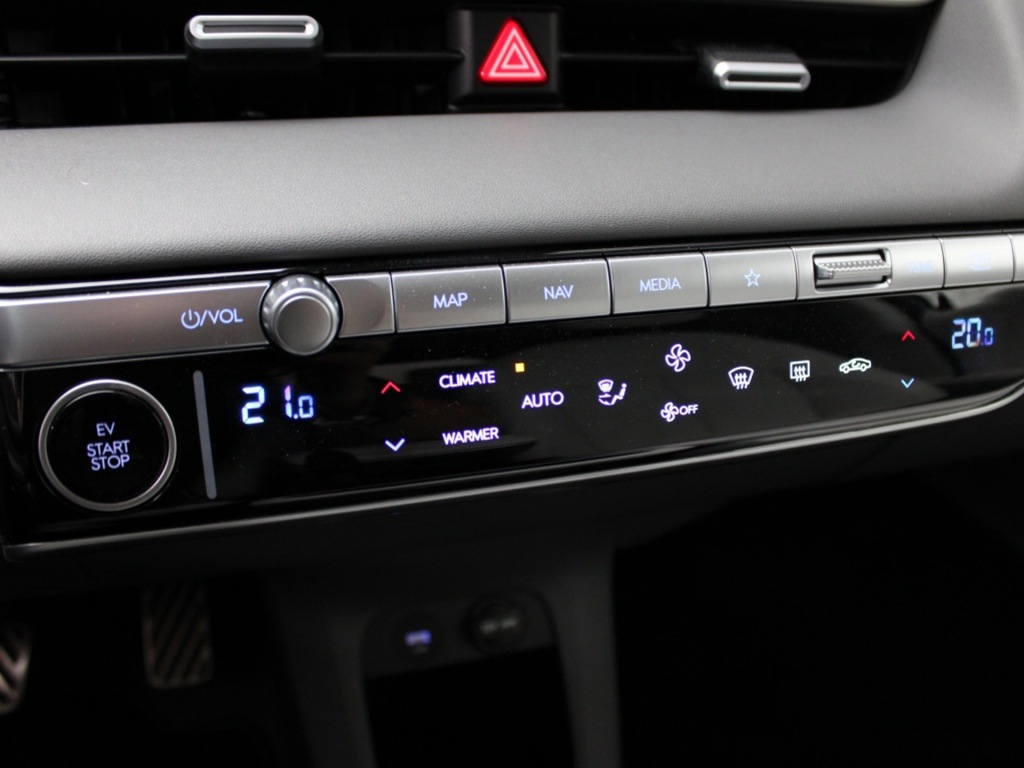 HYUNDAI-IONIQ 5-77 kWh Lounge RWD DEMO Private lease 699 p.m.
