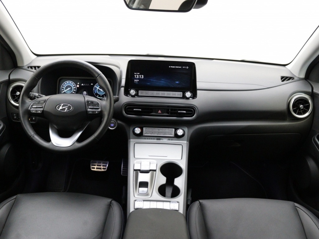 HYUNDAI-KONA-EV Premium 64 kWh   Private lease 449,- p.m.