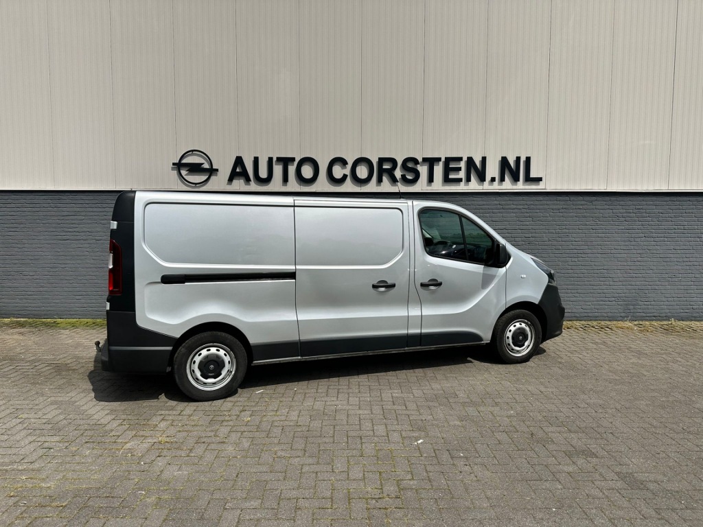 OPEL-VIVARO-CDTi 3-Zits L2H1 Lengte 2 !! Navi Airco Trekhaak PDC DAB Elektr.Ramen+Spiegels+Verwarmd+Centr.Vergr. Schuifdeur-R Betonplex Lat-