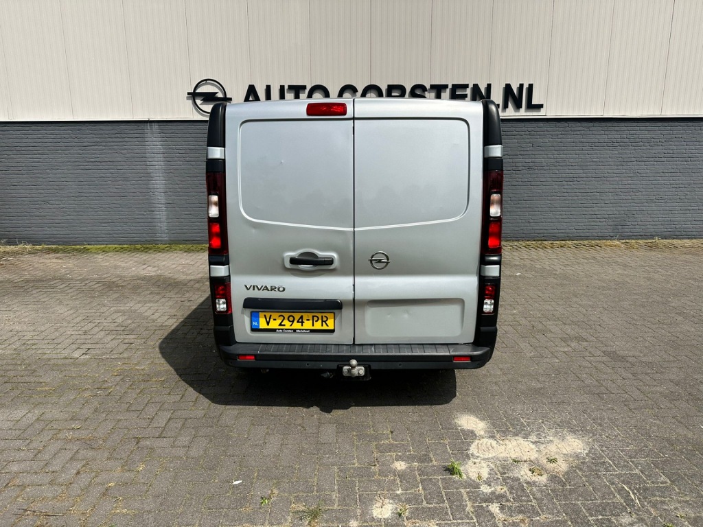 OPEL-VIVARO-CDTi 3-Zits L2H1 Lengte 2 !! Navi Airco Trekhaak PDC DAB Elektr.Ramen+Spiegels+Verwarmd+Centr.Vergr. Schuifdeur-R Betonplex Lat-