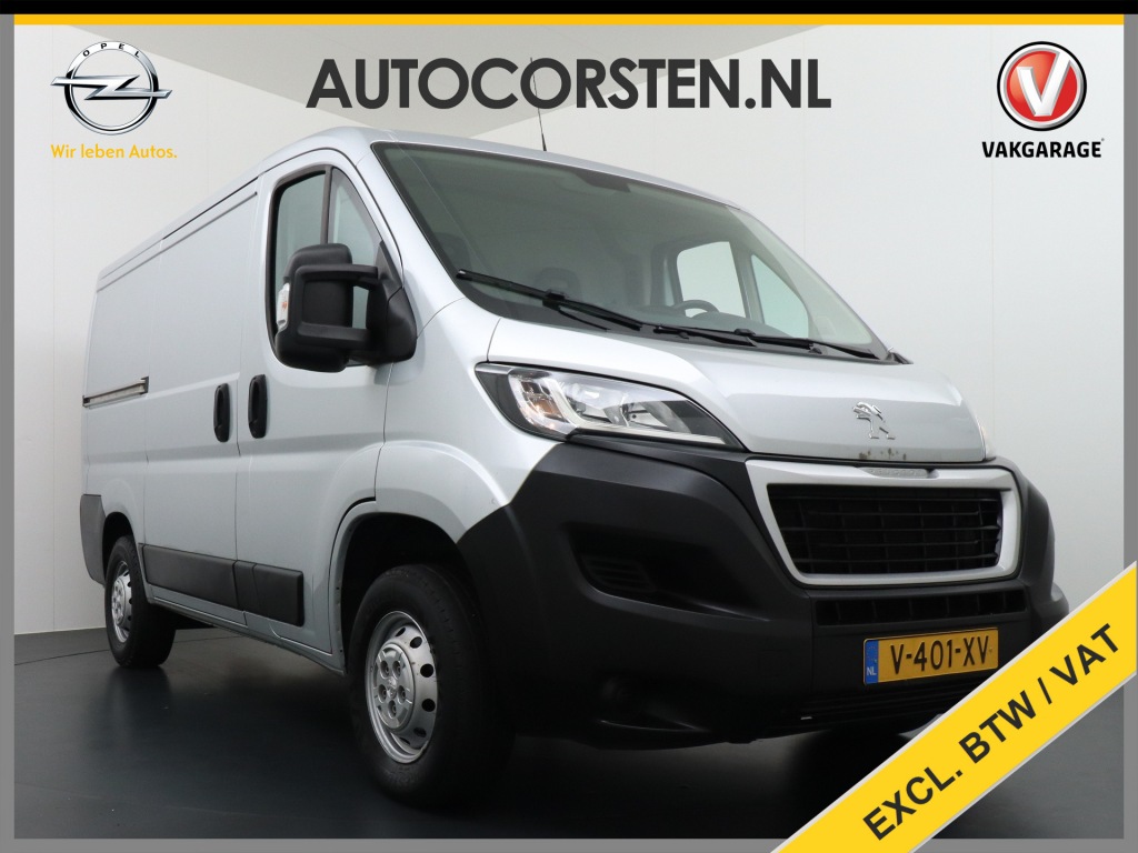 PEUGEOT-BOXER-333 2.0HDI 3-Pers. Camera Airco Trekhaak Cruise-Control Schuifdeur-R. Betonplex Lat-Om-Lat Premium CruiseControl ESP Elektr.Spie