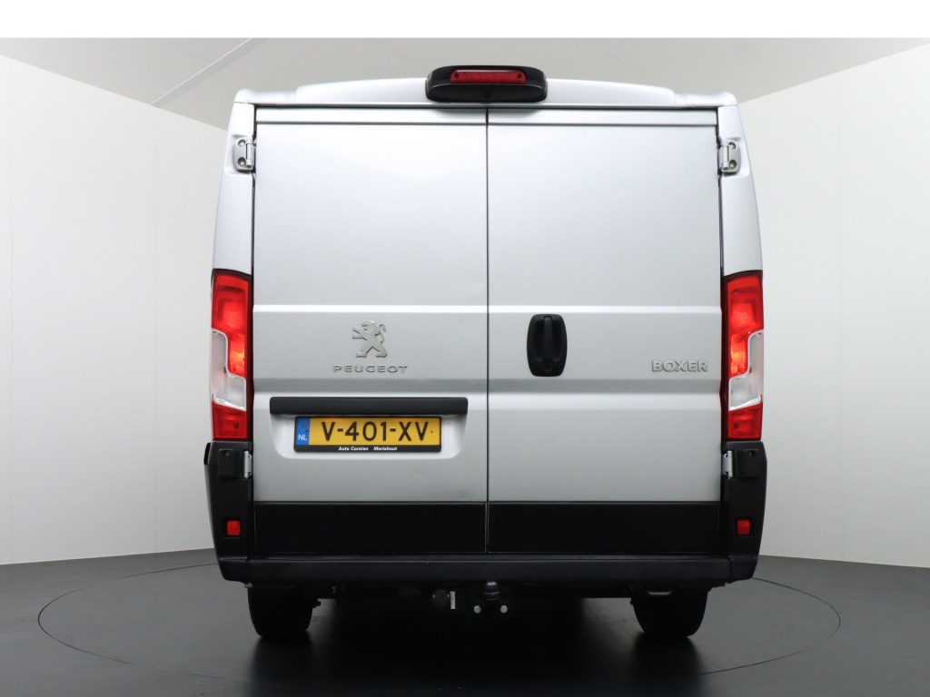 PEUGEOT-BOXER-333 2.0HDI 3-Pers. Camera Airco Trekhaak Cruise-Control Schuifdeur-R. Betonplex Lat-Om-Lat Premium CruiseControl ESP Elektr.Spie