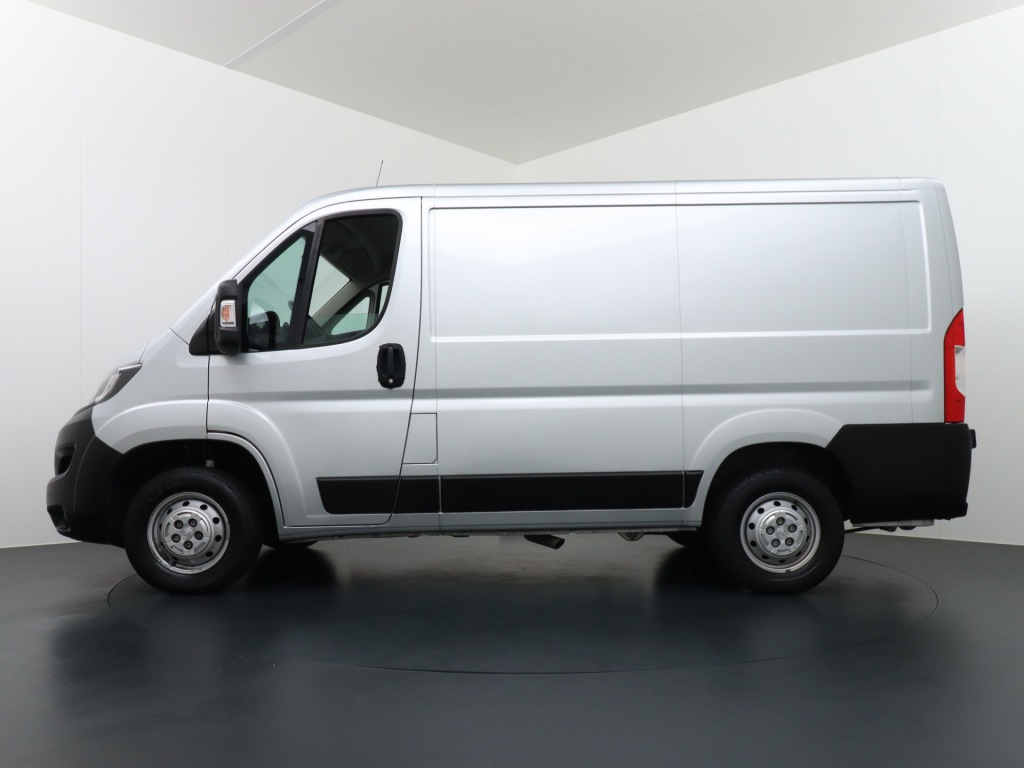 PEUGEOT-BOXER-333 2.0HDI 3-Pers. Camera Airco Trekhaak Cruise-Control Schuifdeur-R. Betonplex Lat-Om-Lat Premium CruiseControl ESP Elektr.Spie