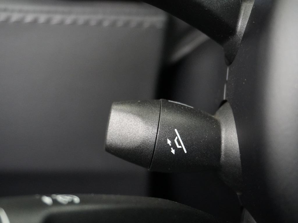 TESLA-MODEL S-75D AWD Luchtvering Enhanced AutoPilot Navi Panorama-Dak Camera Adaptive-Led Elektr.Stuur en Stoel+Geheugen+Spiegels+verwarmd El