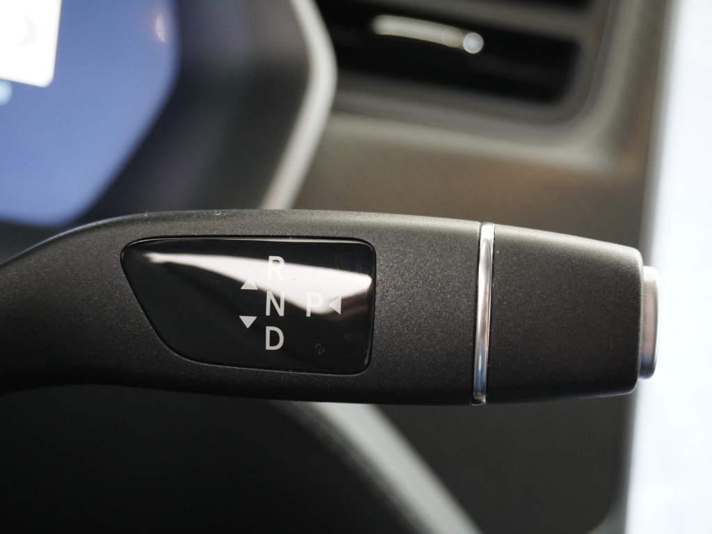 TESLA-MODEL S-75D AWD Luchtvering Enhanced AutoPilot Navi Panorama-Dak Camera Adaptive-Led Elektr.Stuur en Stoel+Geheugen+Spiegels+verwarmd El