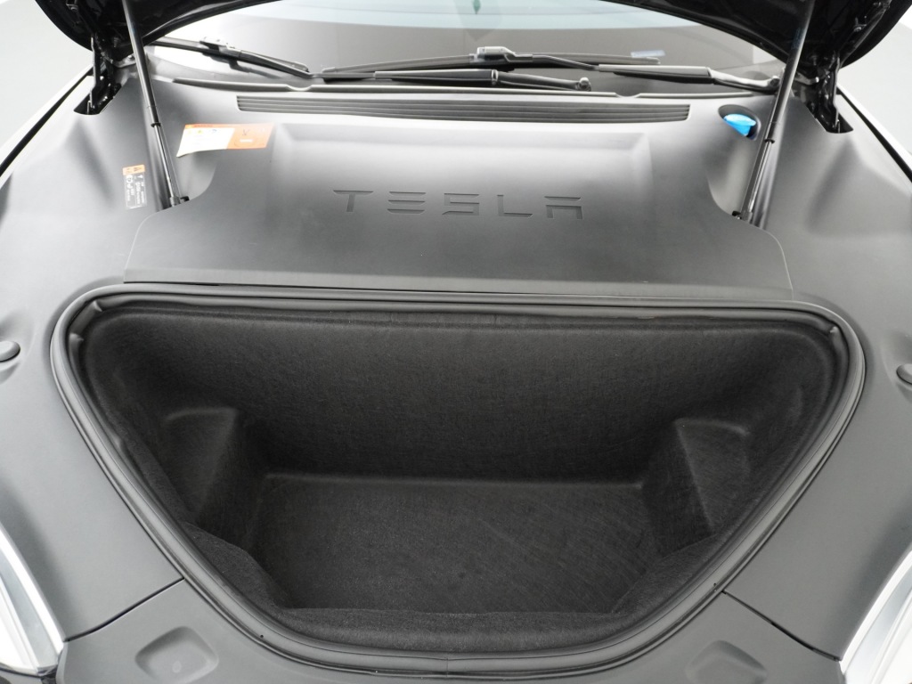 TESLA-MODEL S-75D AWD Luchtvering Enhanced AutoPilot Navi Panorama-Dak Camera Adaptive-Led Elektr.Stuur en Stoel+Geheugen+Spiegels+verwarmd El
