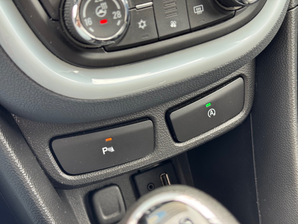 OPEL-MOKKA-1.4T 140Pk  Cosmo Airco Trekhaak Leder AGR Camera Navi Cruise Stoel stuur verwarmd