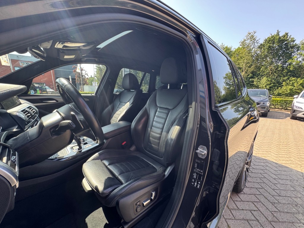 BMW-X3-M40i X-Drive 354Pk High Executive HUD Panodak Camera