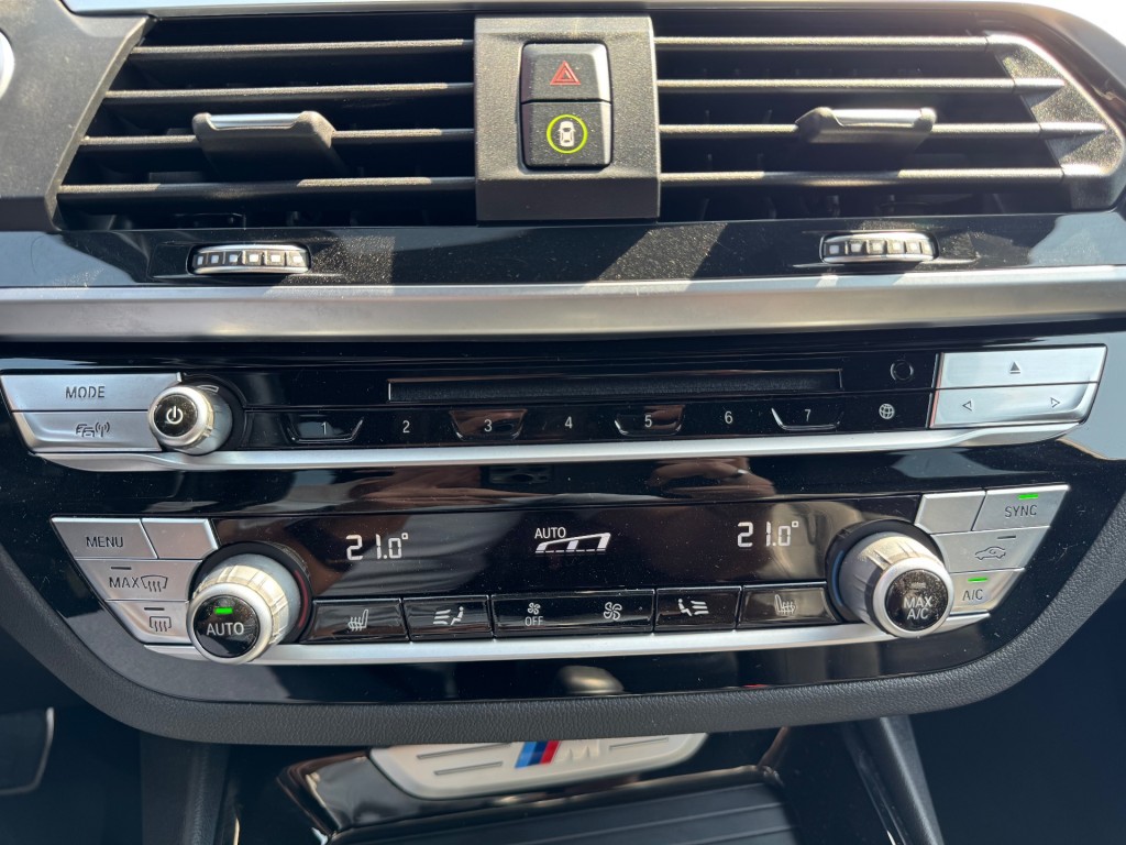 BMW-X3-M40i X-Drive 354Pk High Executive HUD Panodak Camera