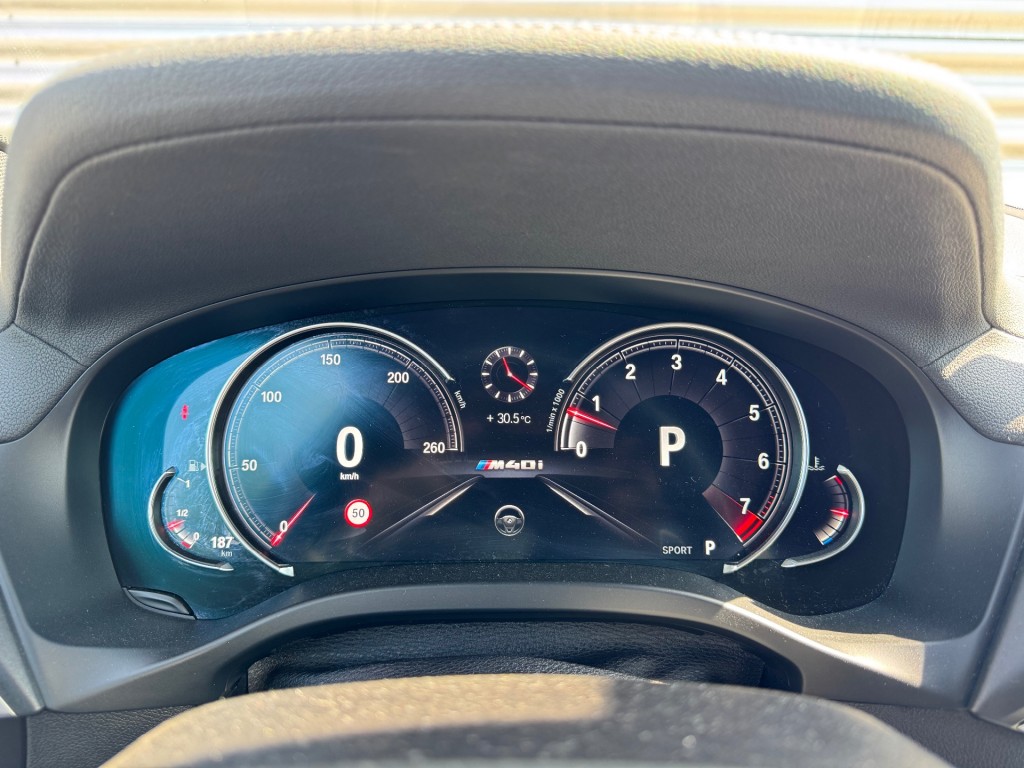 BMW-X3-M40i X-Drive 354Pk High Executive HUD Panodak Camera