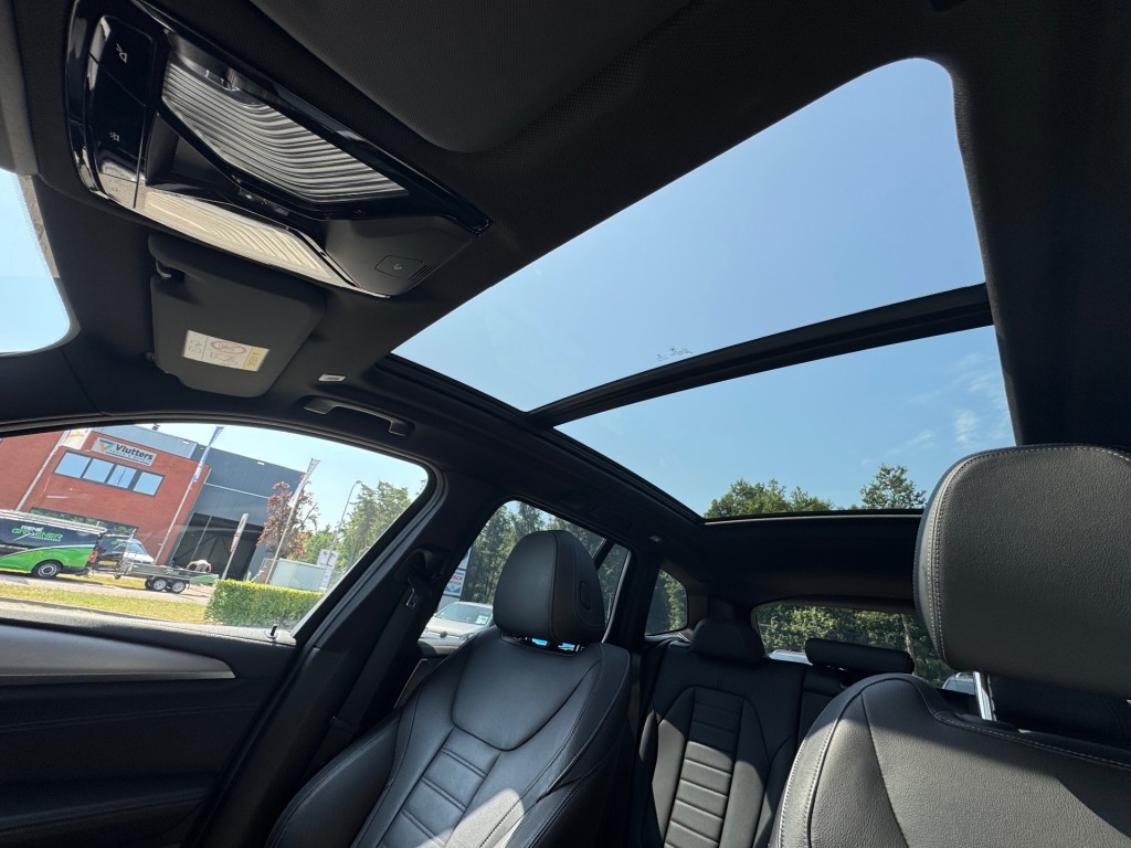 BMW-X3-M40i X-Drive 354Pk High Executive HUD Panodak Camera