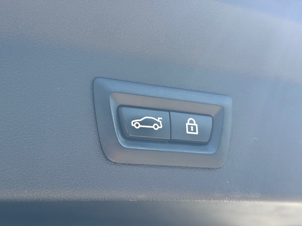 BMW-X3-M40i X-Drive 354Pk High Executive HUD Panodak Camera