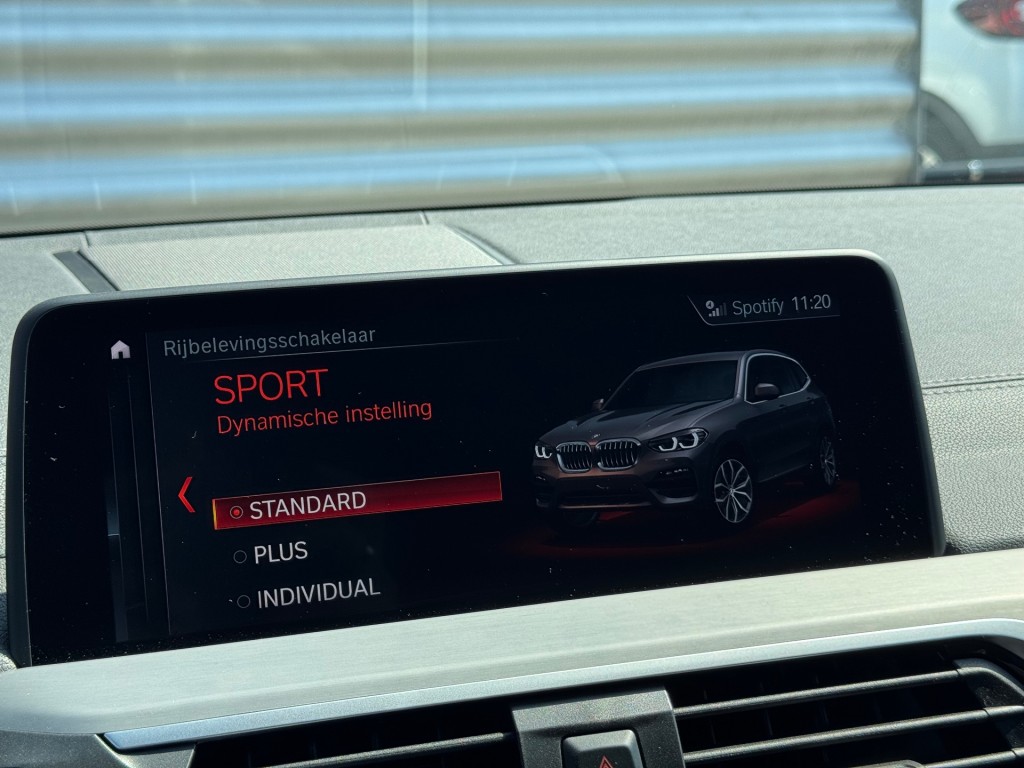 BMW-X3-M40i X-Drive 354Pk High Executive HUD Panodak Camera