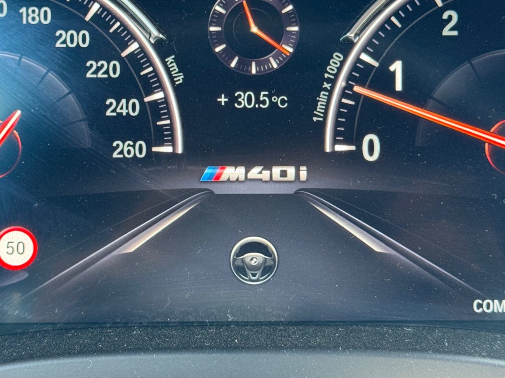 BMW-X3-M40i X-Drive 354Pk High Executive HUD Panodak Camera