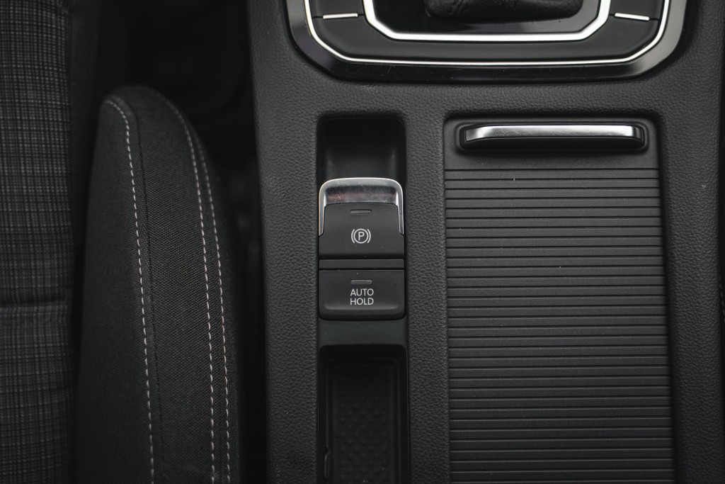 VOLKSWAGEN-PASSAT-1.5 TSI COMFORT BNS.