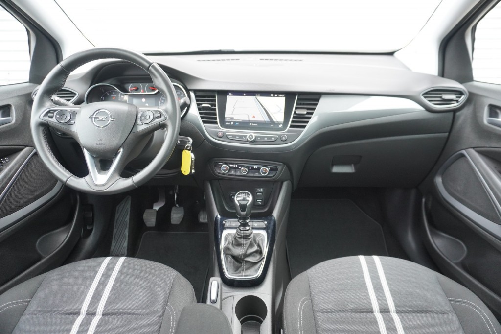 OPEL-CROSSLAND-1.2 Turbo Elegance / Pano / Camera + PDC / Zwart dak / Navi / LED / DAB+