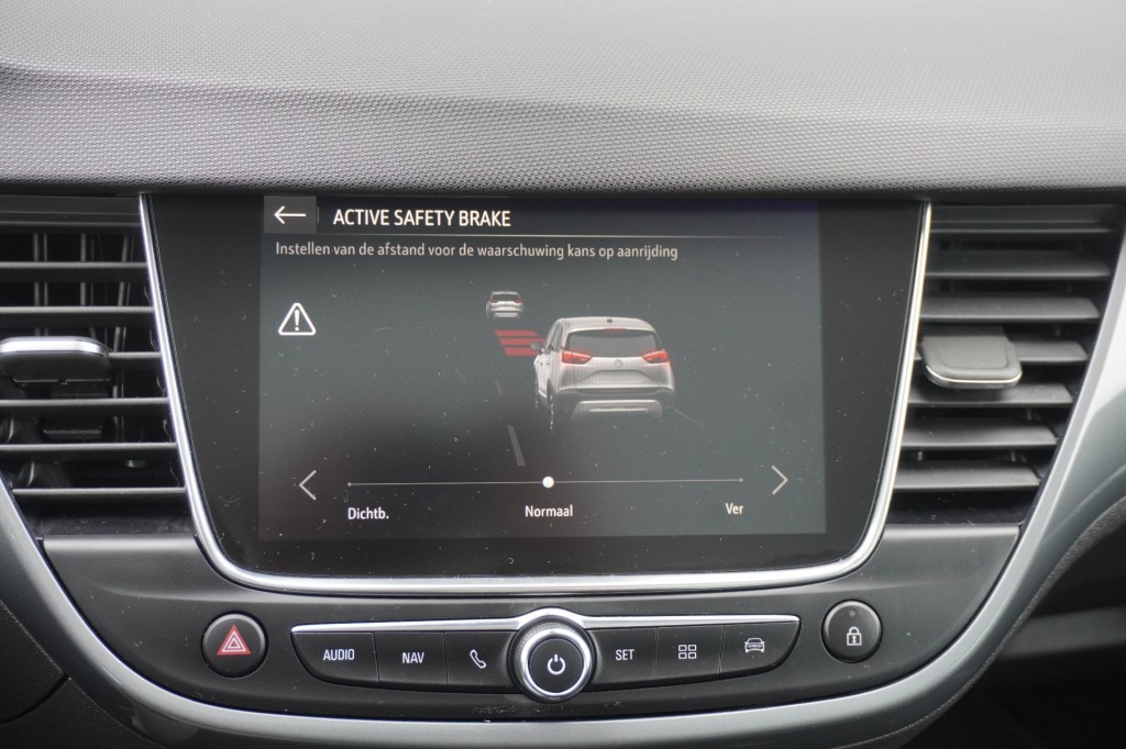 OPEL-CROSSLAND-1.2 Turbo Elegance / Pano / Camera + PDC / Zwart dak / Navi / LED / DAB+