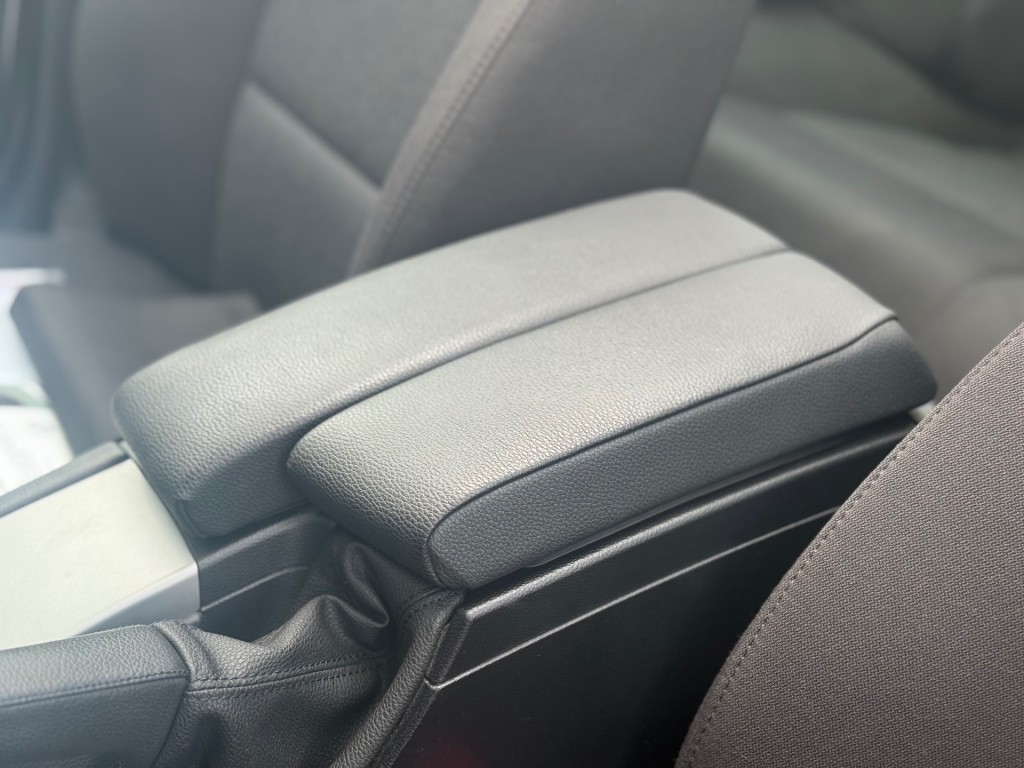 BMW-3-SERIE-320i TOURING / AIRCO NAVIGATIE PANORAMA XENON PDC-RONDOM