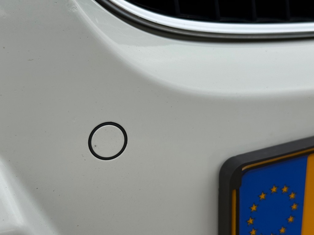 BMW-3-SERIE-320i TOURING / AIRCO NAVIGATIE PANORAMA XENON PDC-RONDOM