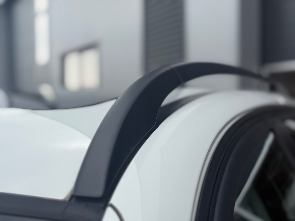 BMW-3-SERIE-320i TOURING / AIRCO NAVIGATIE PANORAMA XENON PDC-RONDOM