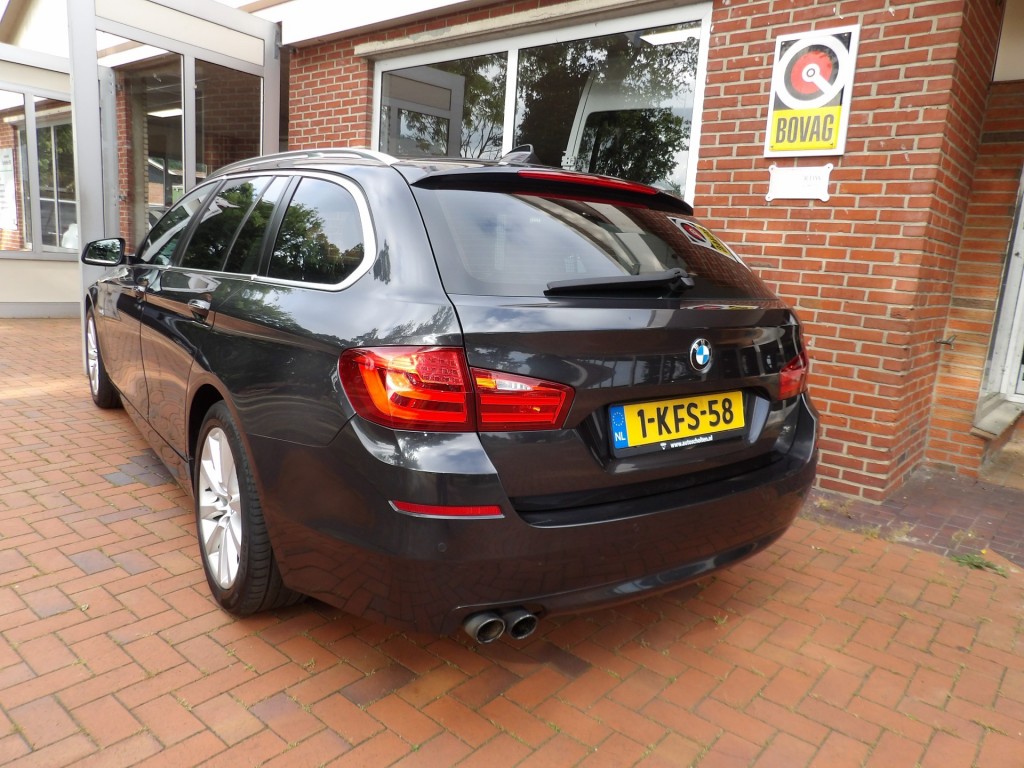 BMW-5-SERIE-520i High Executive TOURING