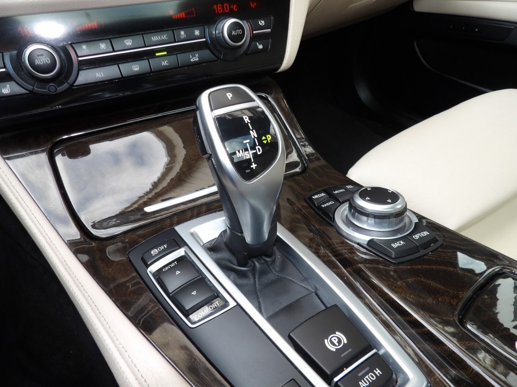 BMW-5-SERIE-520i High Executive TOURING