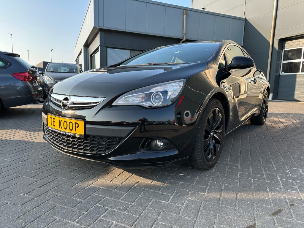 OPEL-ASTRA-1.4 T GTC Black Edition Clima Leder Trekhaak
