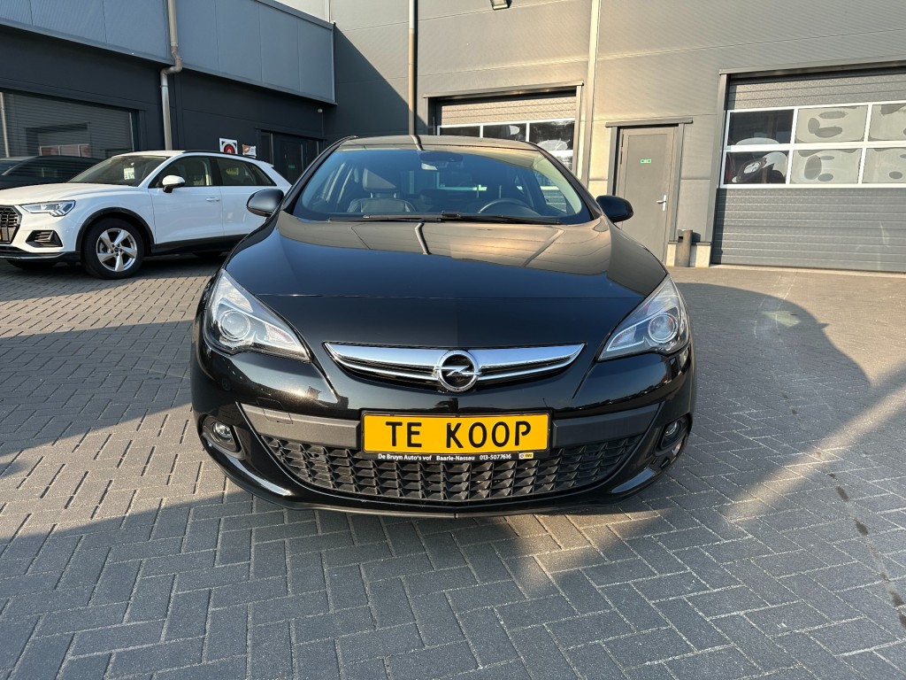 OPEL-ASTRA-1.4 T GTC Black Edition Clima Leder Trekhaak