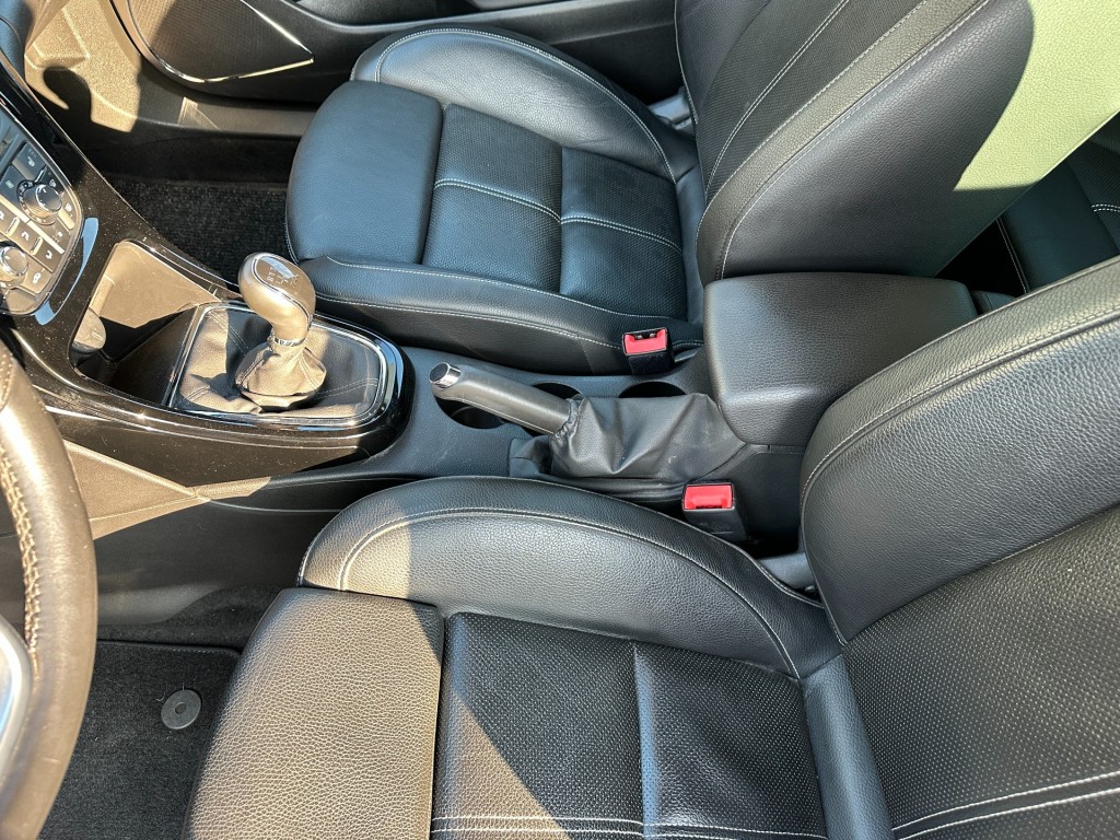 OPEL-ASTRA-1.4 T GTC Black Edition Clima Leder Trekhaak